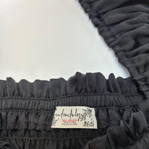 Intimately Free People Y2K Black Ruched Puff Sleeve Crop Top Size M - Picture 2 of 3